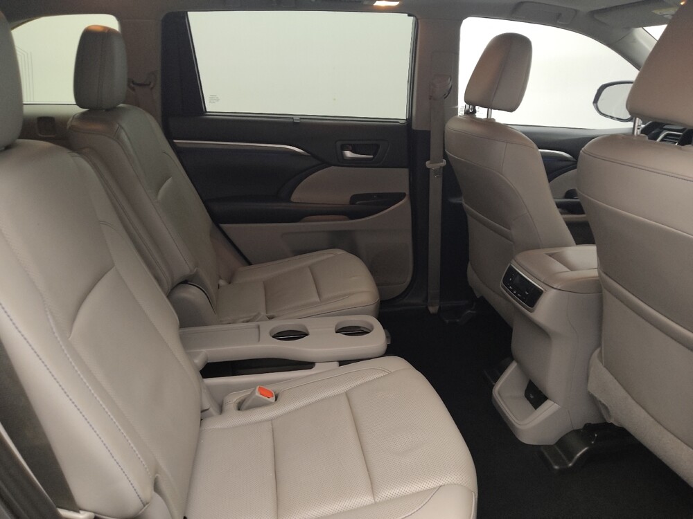2019 Toyota Highlander in Denver, CO 80012 - 18069942 19