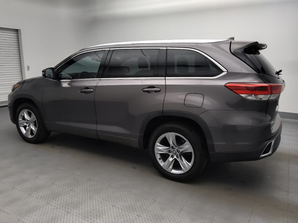 2019 Toyota Highlander in Denver, CO 80012 - 18069942 3