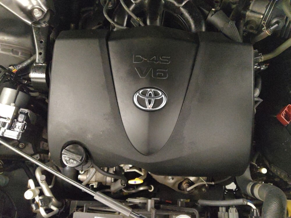 2019 Toyota Highlander in Denver, CO 80012 - 18069942 30