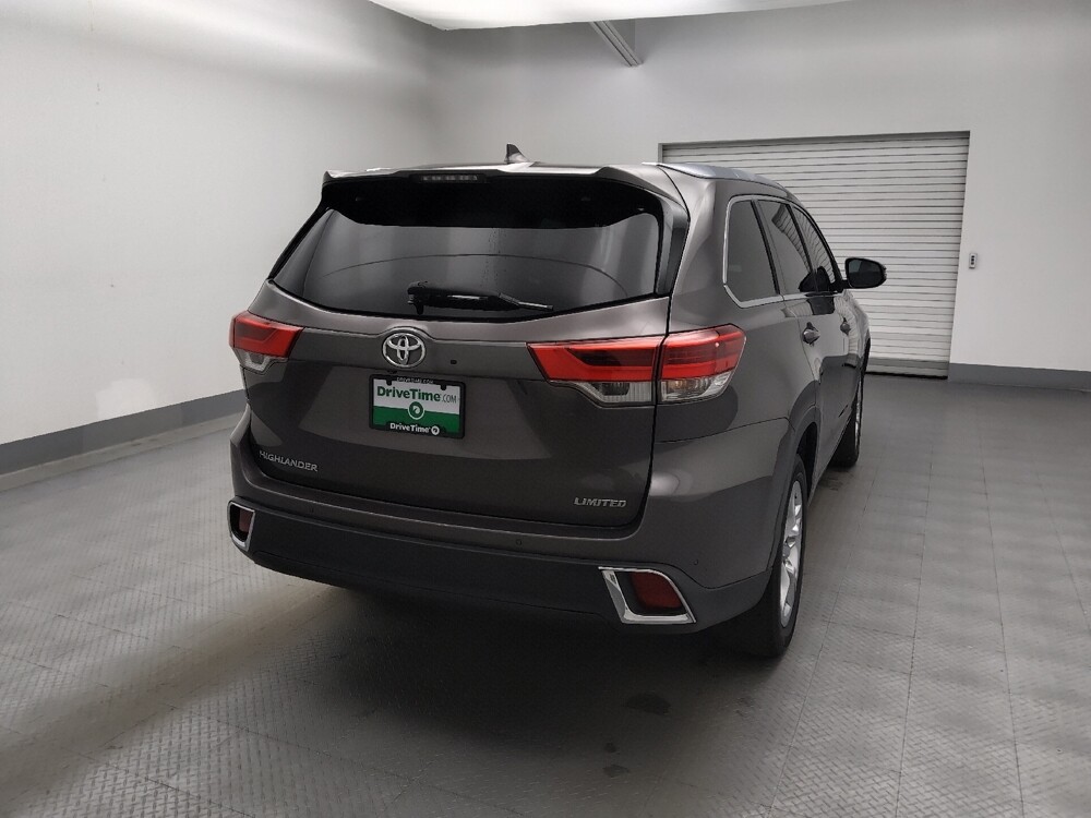 2019 Toyota Highlander in Denver, CO 80012 - 18069942 7