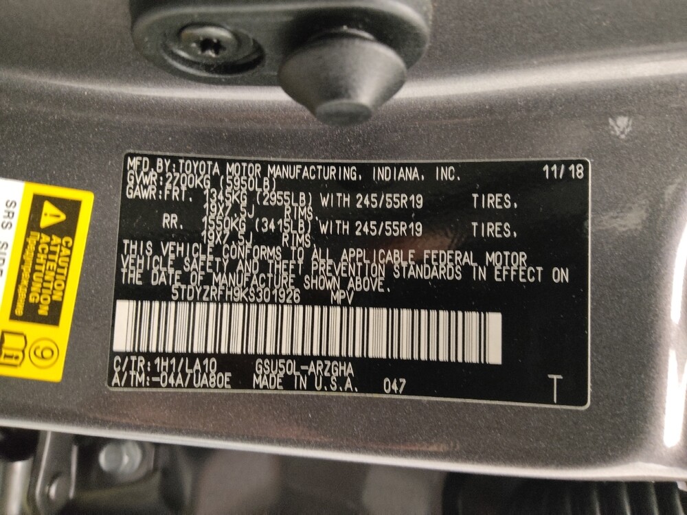 2019 Toyota Highlander in Denver, CO 80012 - 18069942 33