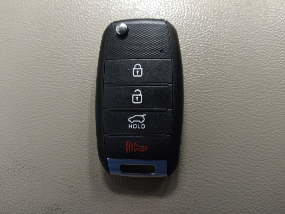 2018 Kia Sorento in Round Rock, TX 78664 - 18069960 32