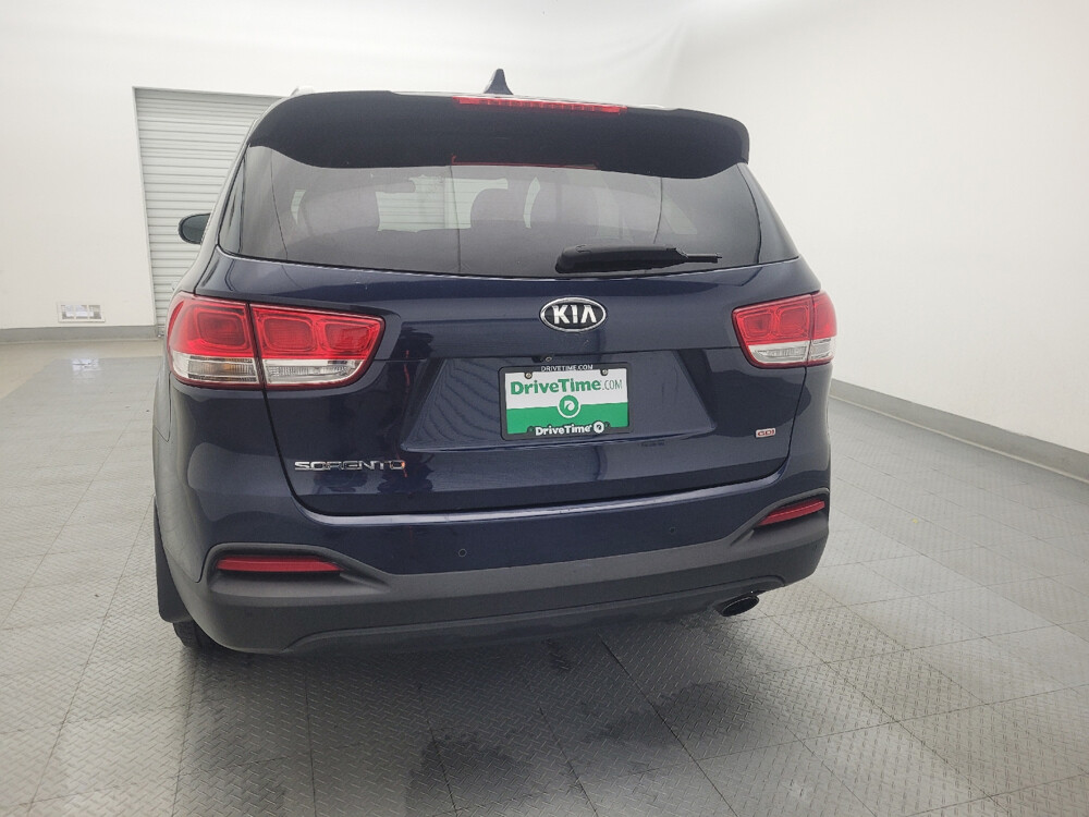 2018 Kia Sorento in Round Rock, TX 78664 - 18069960 6