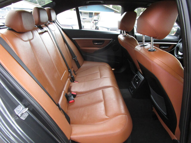 2017 BMW 330i xDrive in Tampa, FL 33604-6914 - 18069967 10