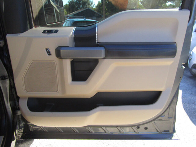 2018 Ford F150 in Tampa, FL 33604-6914 - 18069969 17