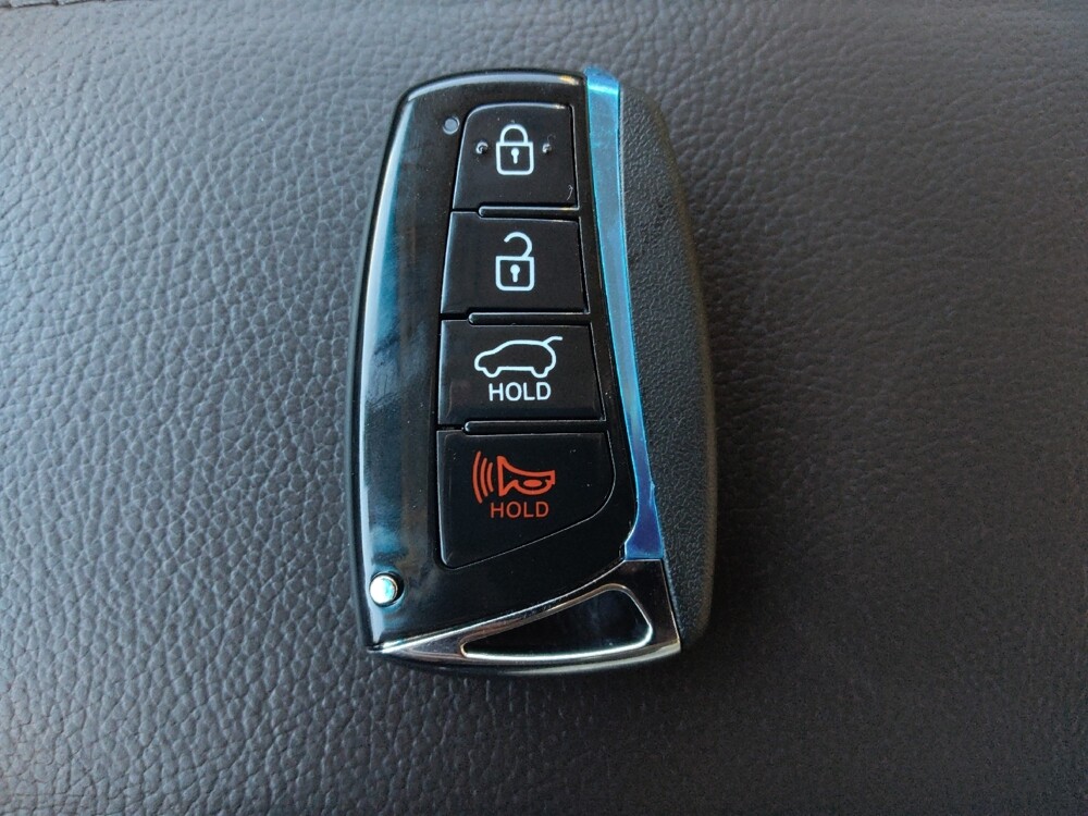 2017 Hyundai Santa Fe in Pelham, AL 35124 - 18069987 32