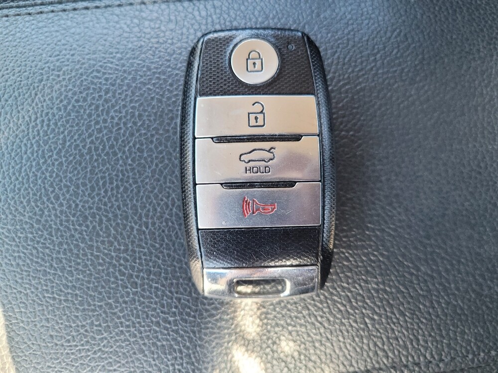 2017 Kia Forte in Macon, GA 31210 - 18069994 32