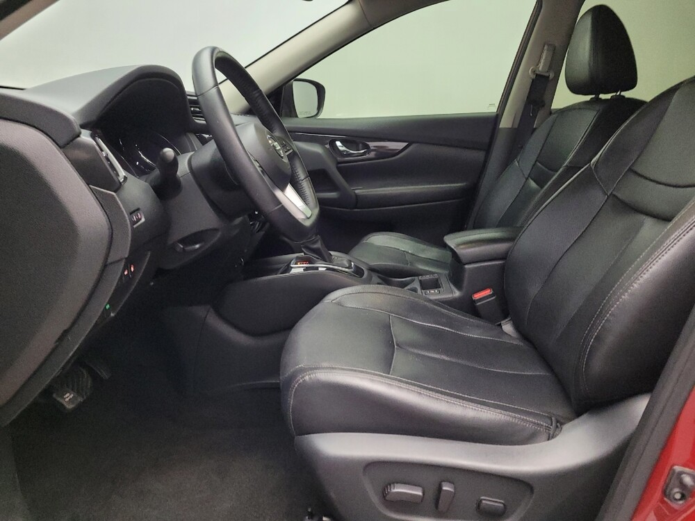 2018 Nissan Rogue in Arlington, TX 76011 - 18069999 17