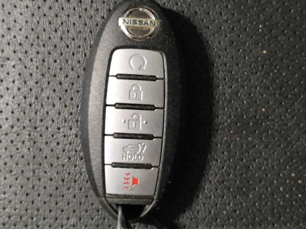 2018 Nissan Rogue in Arlington, TX 76011 - 18069999 32