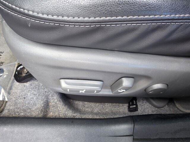 2012 Toyota Prius in Mesa, AZ 85212 - 18070019 47