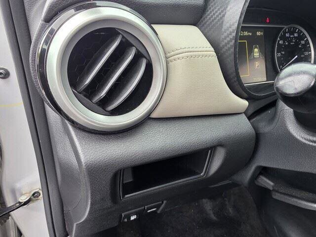 2020 Nissan Versa in Mesa, AZ 85212 - 18070020 16