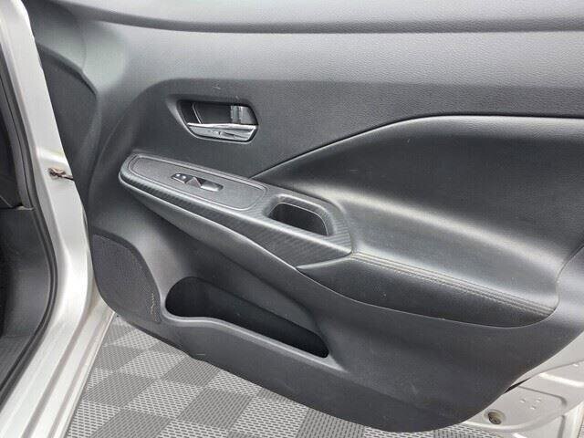 2020 Nissan Versa in Mesa, AZ 85212 - 18070020 32