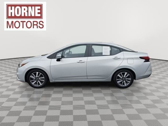 2020 Nissan Versa in Mesa, AZ 85212 - 18070020 4