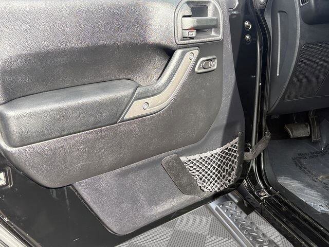 2014 Jeep Wrangler in Mesa, AZ 85212 - 18070024 12
