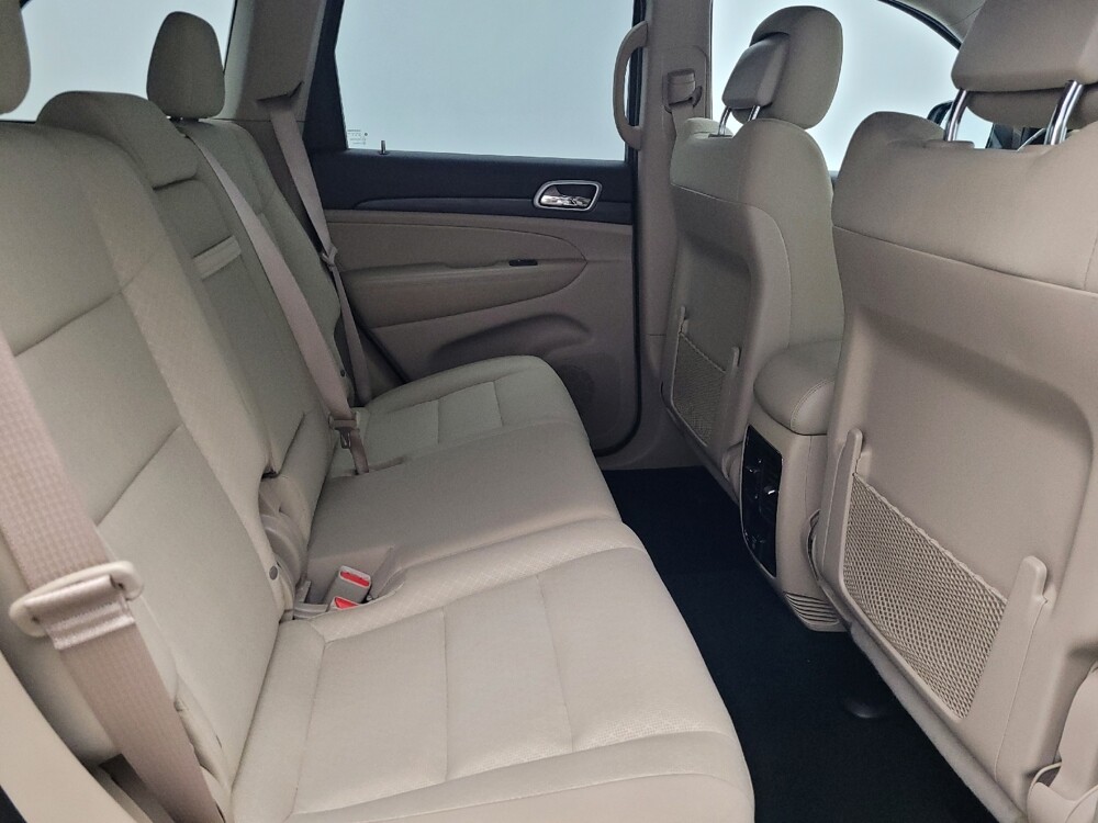 2019 Jeep Grand Cherokee in Jacksonville, FL 32210 - 18070037 19