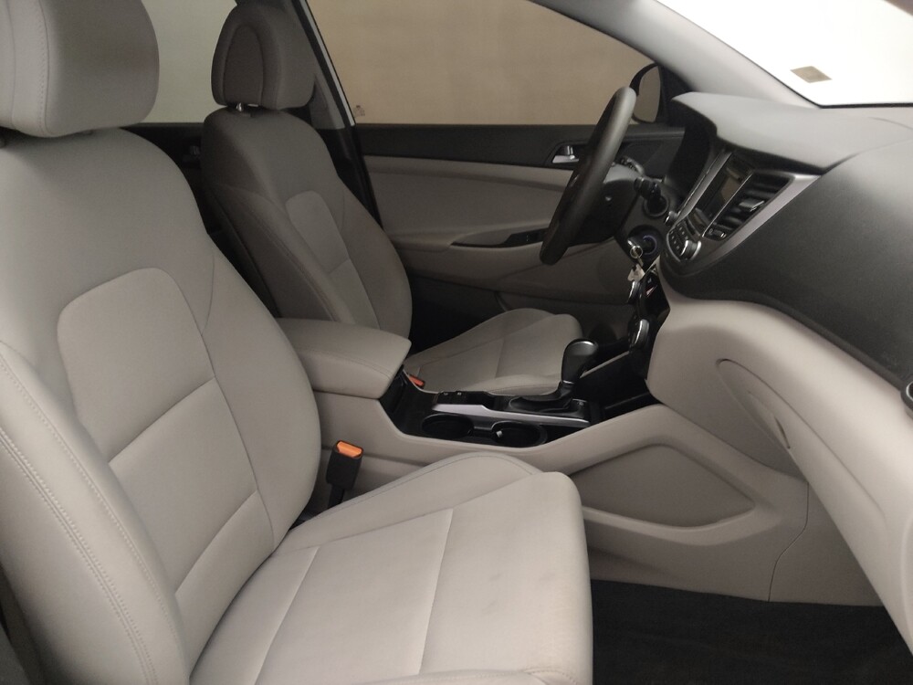 2017 Hyundai Tucson in Savannah, GA 31419 - 18070063 21