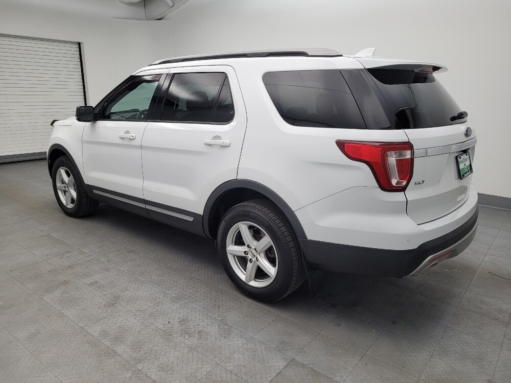 2017 Ford Explorer in Toledo, OH 43617 - 18070100 3