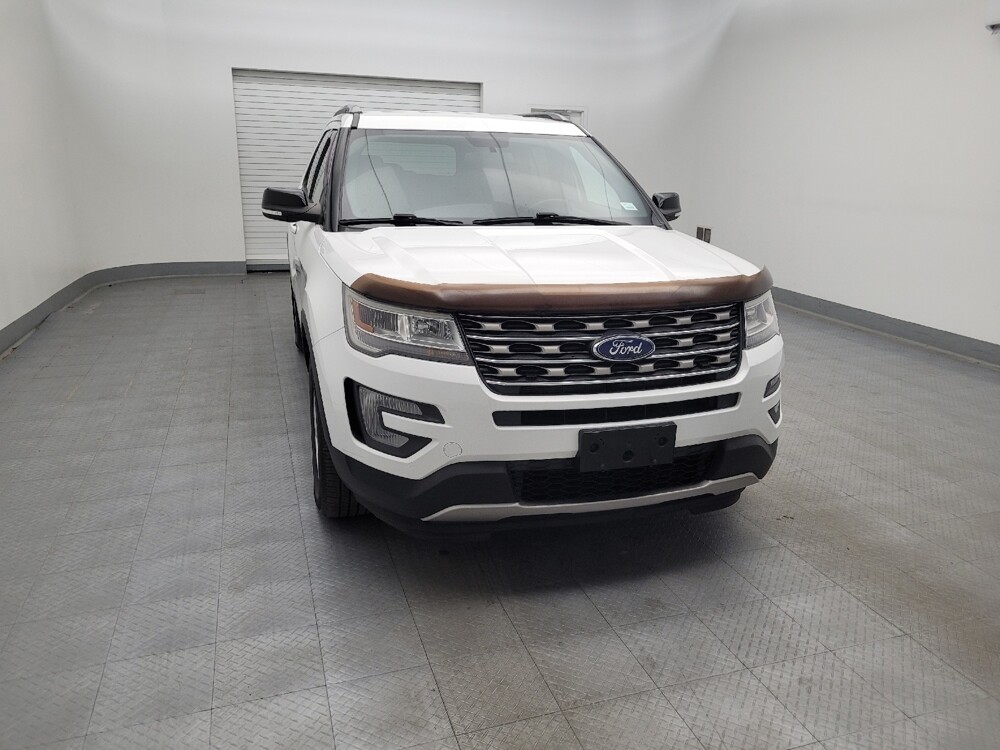2017 Ford Explorer in Toledo, OH 43617 - 18070100 14