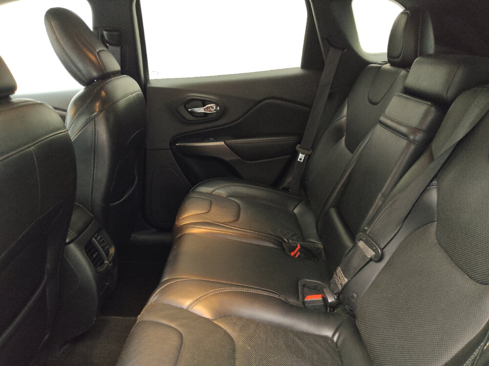 2019 Jeep Cherokee in Lombard, IL 60148 - 18070121 18