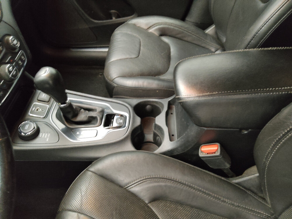 2019 Jeep Cherokee in Lombard, IL 60148 - 18070121 26