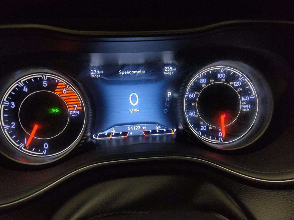 2019 Jeep Cherokee in Lombard, IL 60148 - 18070121 23