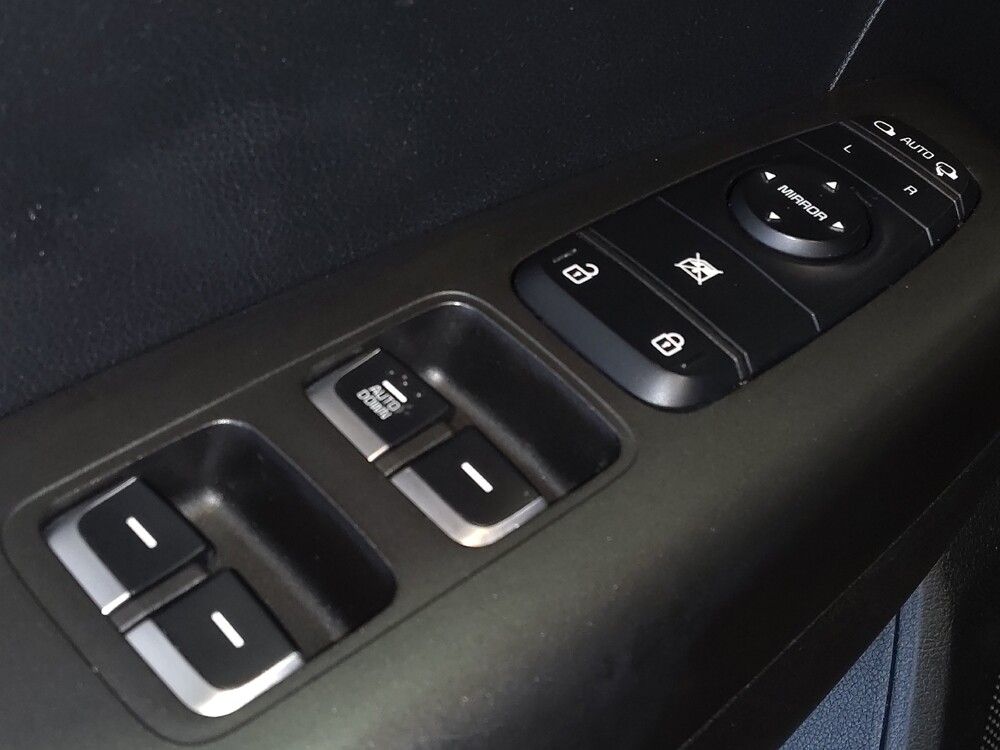 2020 Kia Sportage in Savannah, GA 31419 - 18070158 27