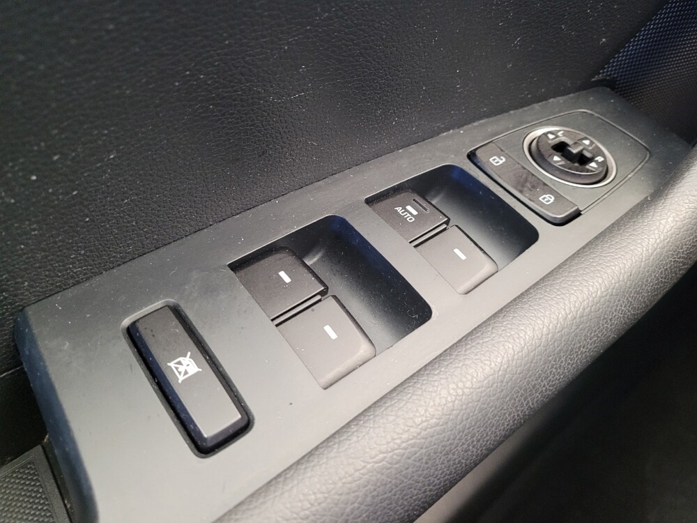 2019 Hyundai Sonata in Toledo, OH 43617 - 18070192 27