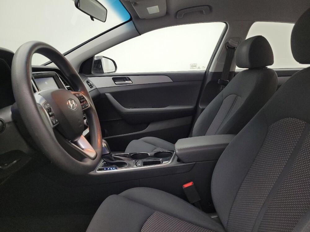 2019 Hyundai Sonata in Toledo, OH 43617 - 18070192 17