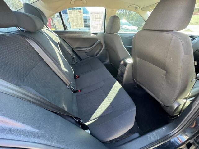 2015 Volkswagen Jetta in Flowery Branch, GA 30542 - 18070218 10