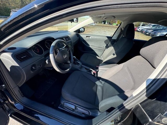 2015 Volkswagen Jetta in Flowery Branch, GA 30542 - 18070218 12