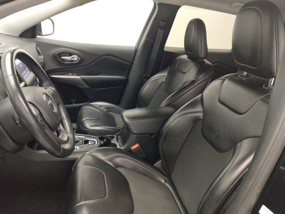 2019 Jeep Cherokee in Columbus, GA 31909 - 18070274 17