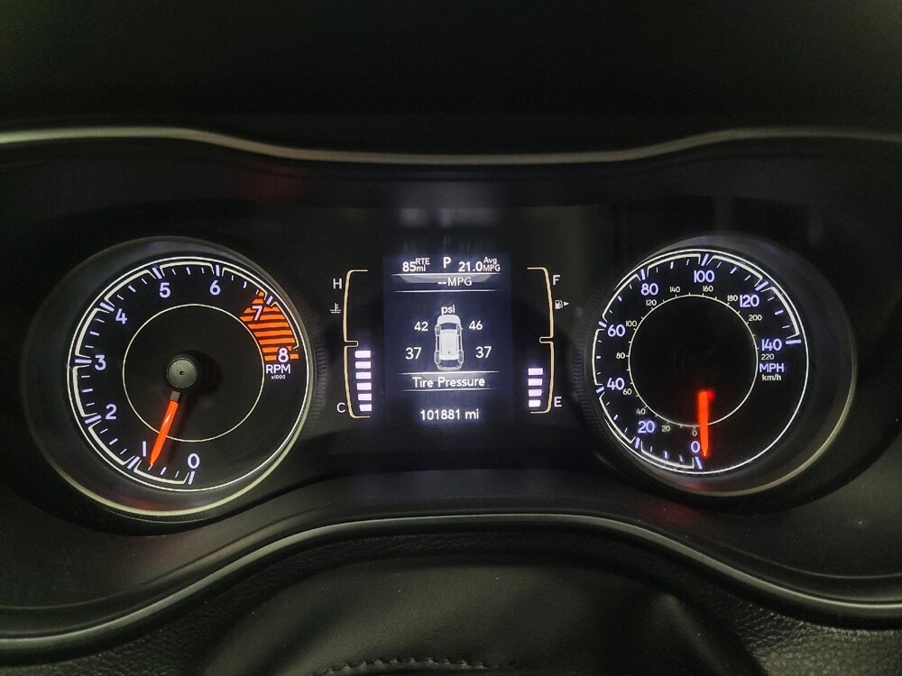 2019 Jeep Cherokee in Columbus, GA 31909 - 18070274 23