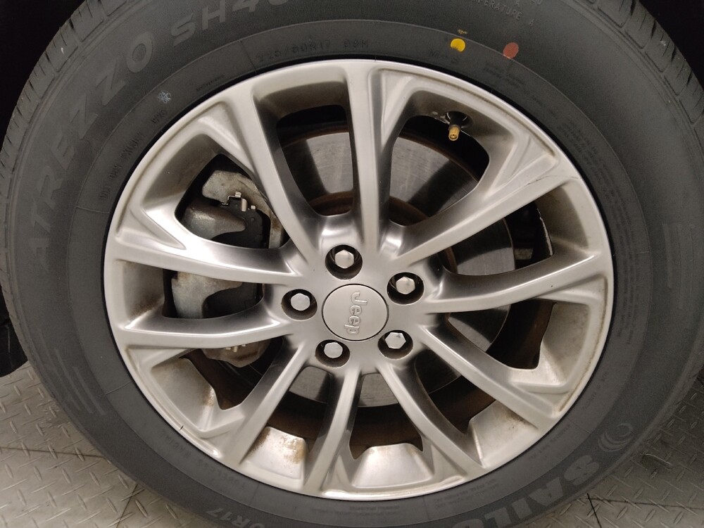 2019 Jeep Cherokee in Columbus, GA 31909 - 18070274 31