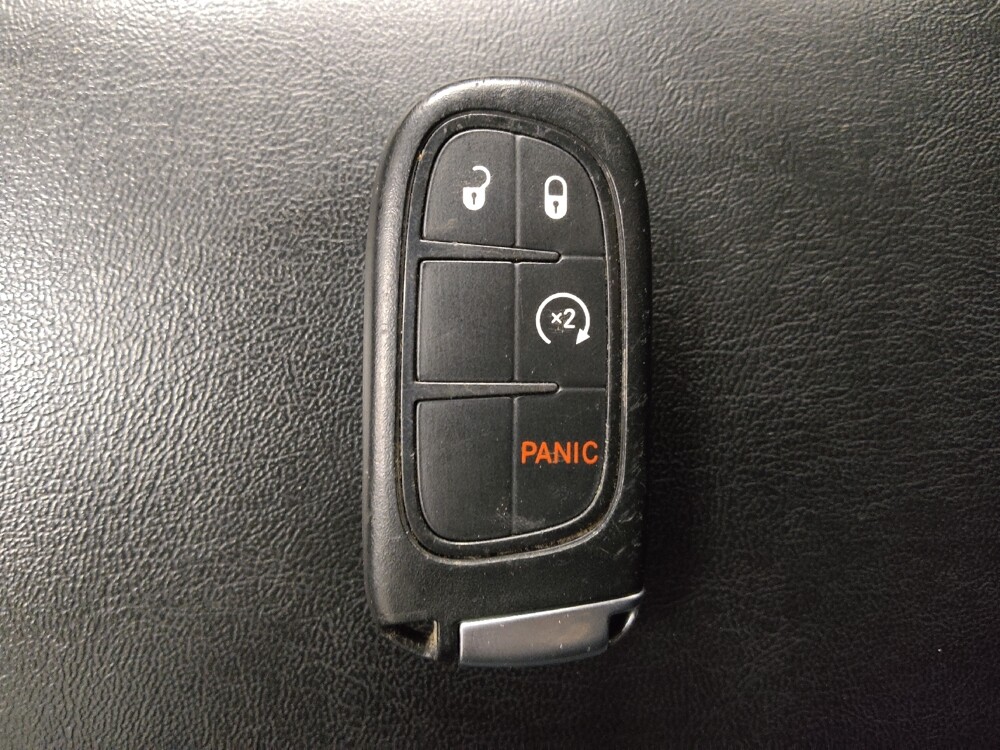 2019 Jeep Cherokee in Columbus, GA 31909 - 18070274 32