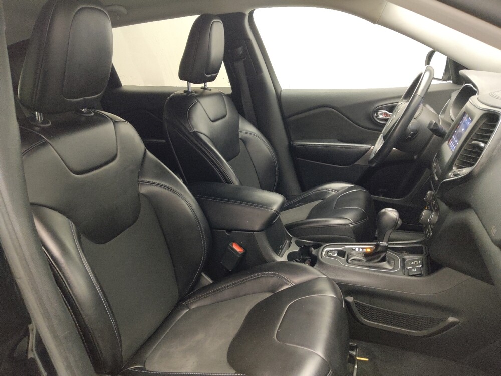 2019 Jeep Cherokee in Columbus, GA 31909 - 18070274 21