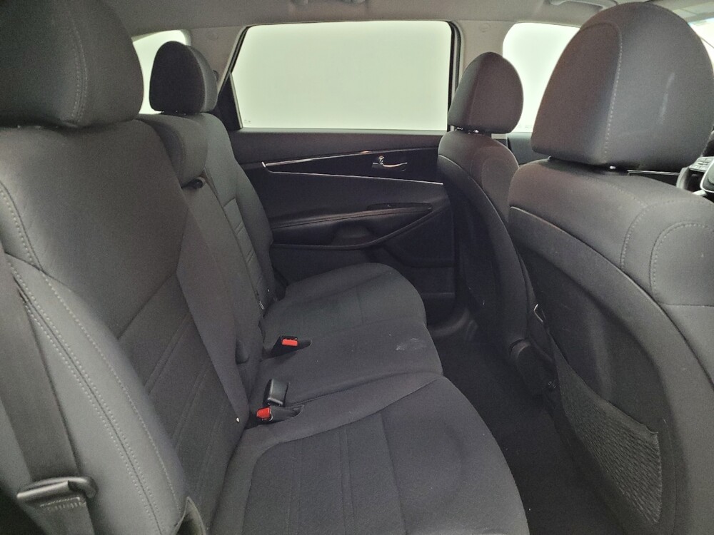 2020 Kia Sorento in Miamisburg, OH 45342 - 18070306 19