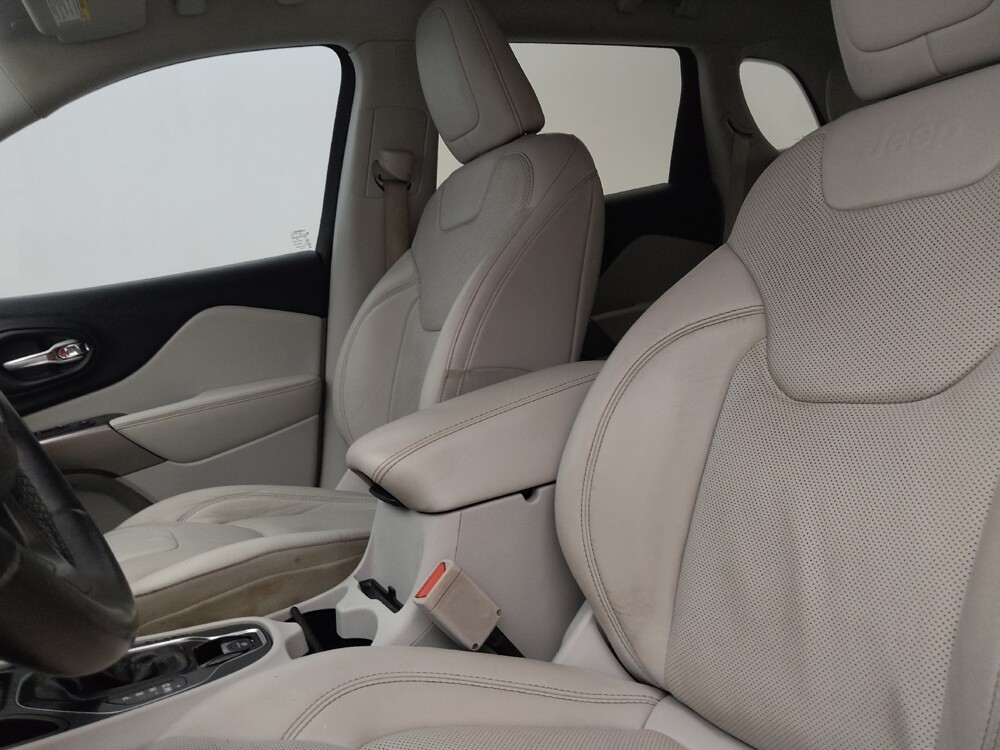 2019 Jeep Cherokee in Tampa, FL 33612 - 18070310 17