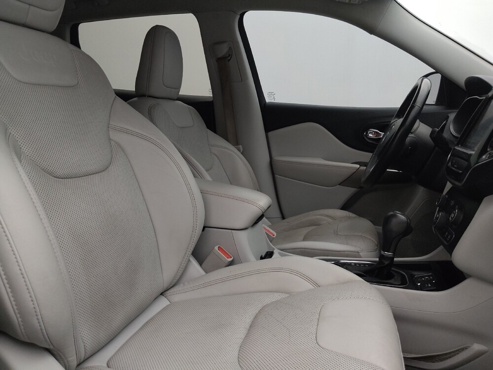 2019 Jeep Cherokee in Tampa, FL 33612 - 18070310 21