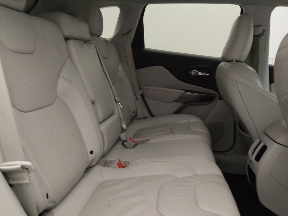 2019 Jeep Cherokee in Tampa, FL 33612 - 18070310 19