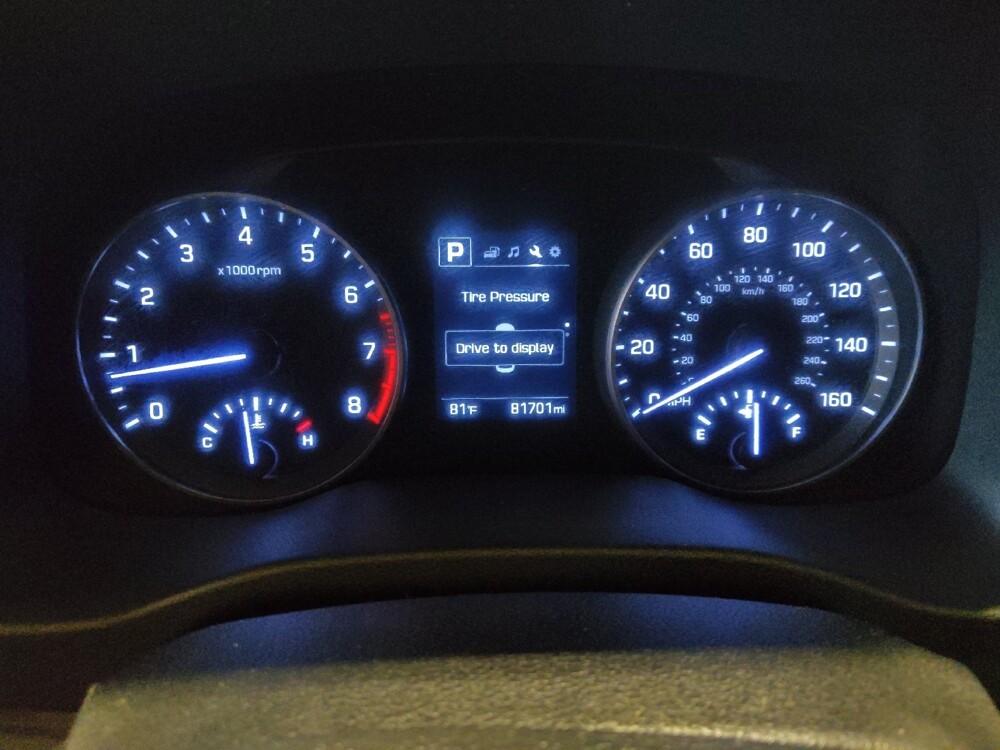 2018 Hyundai Elantra in Fayetteville, NC 28304 - 18070322 23