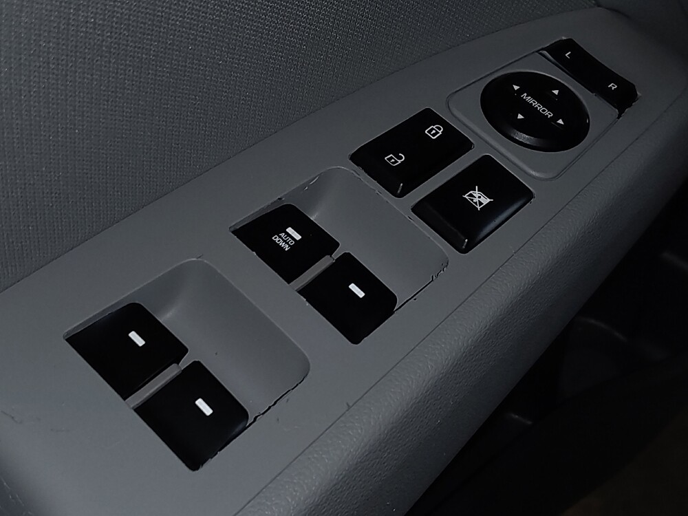 2018 Hyundai Elantra in Fayetteville, NC 28304 - 18070322 27