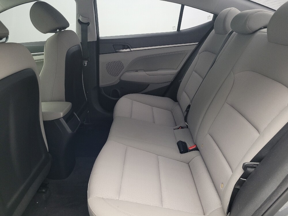 2018 Hyundai Elantra in Fayetteville, NC 28304 - 18070322 18