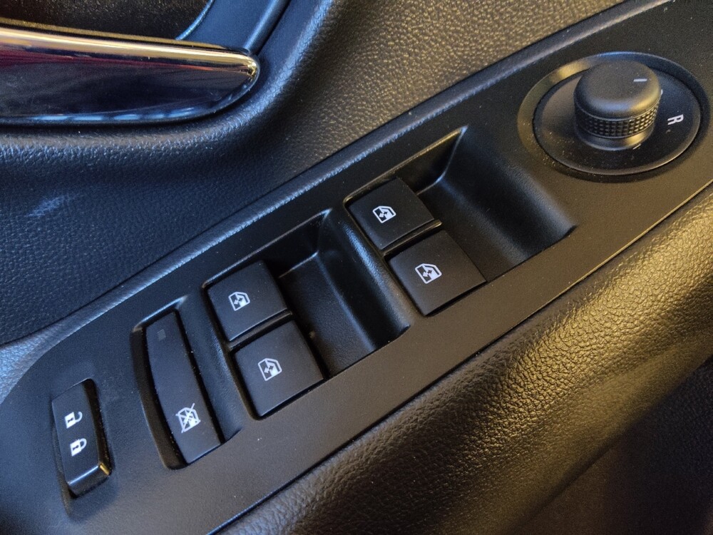 2021 Chevrolet Trax in Live Oak, TX 78233 - 18070373 27