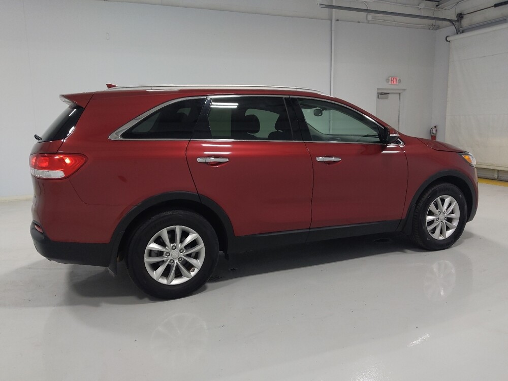 2016 Kia Sorento in Columbus, OH 43231 - 18070387 10