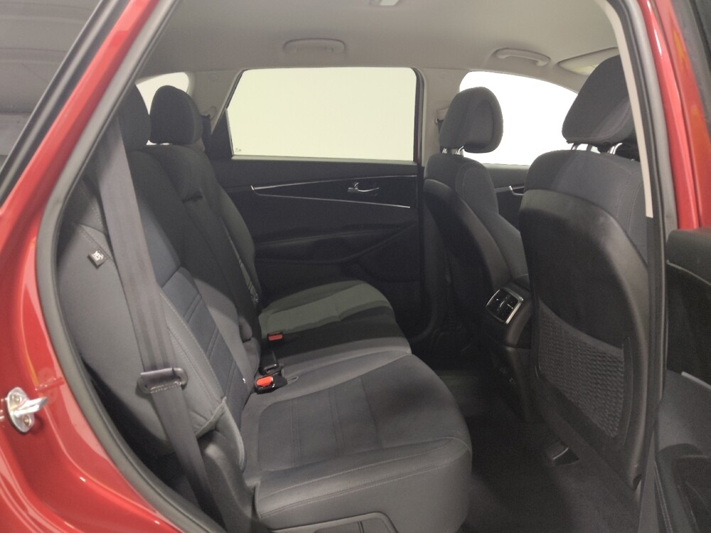 2016 Kia Sorento in Columbus, OH 43231 - 18070387 19