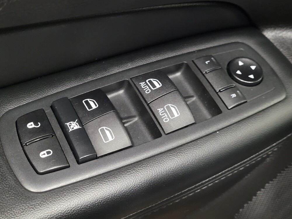 2020 Jeep Grand Cherokee in New Castle, DE 19720 - 18070420 27