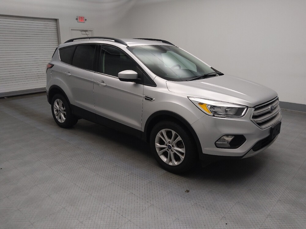 2018 Ford Escape in Lombard, IL 60148 - 18070430 11