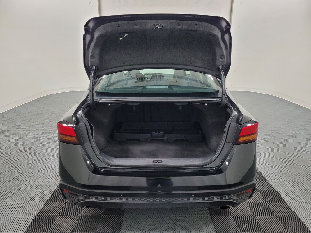 2020 Nissan Altima in Allentown, PA 18103 - 18070491 29