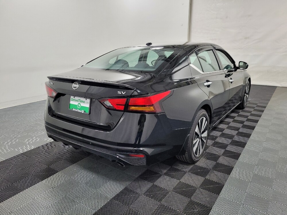 2020 Nissan Altima in Allentown, PA 18103 - 18070491 9