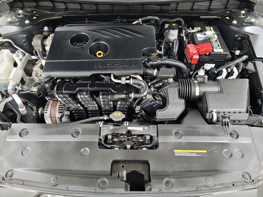 2020 Nissan Altima in Allentown, PA 18103 - 18070491 30